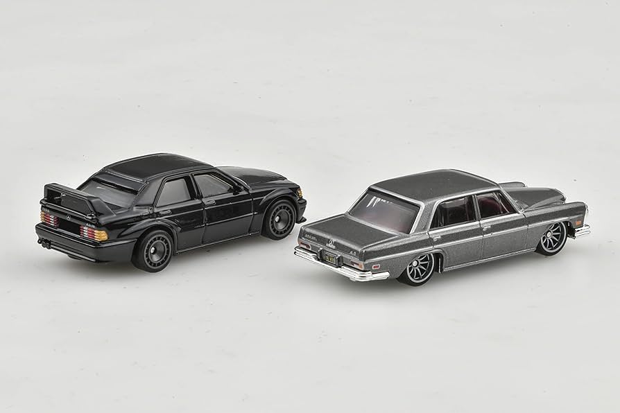 【希少】ホットウィール　2パック　ベンツ　スカイライン R32 希少】ホットウィール 2パック ベンツ スカイライン R32 - メルカリ